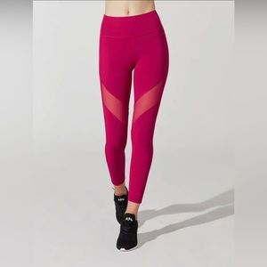 Lululemon New X Barry’s leggings -Size 8